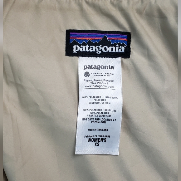 COPY - 🎉HP🎉Patagonia Pelage Fleece Jacket in Raw Linen - Picture 10 of 14